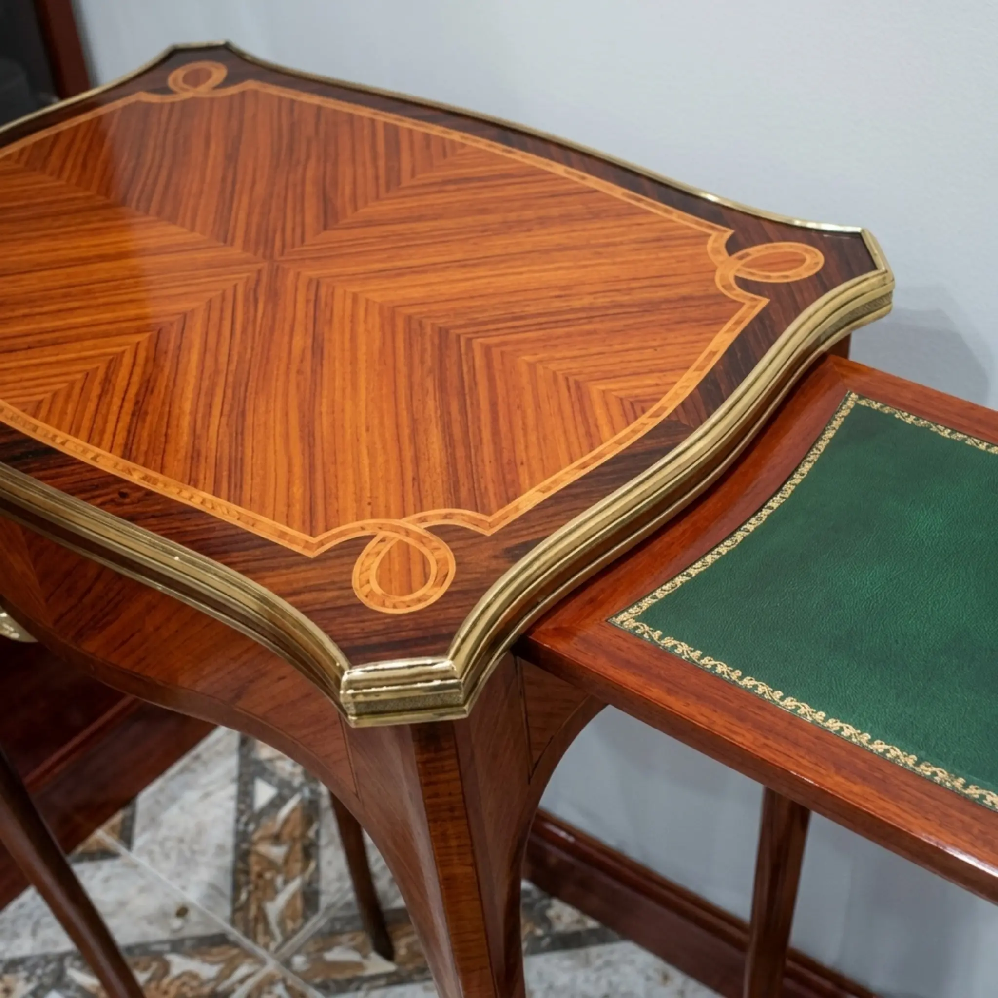 Mesa restaurada